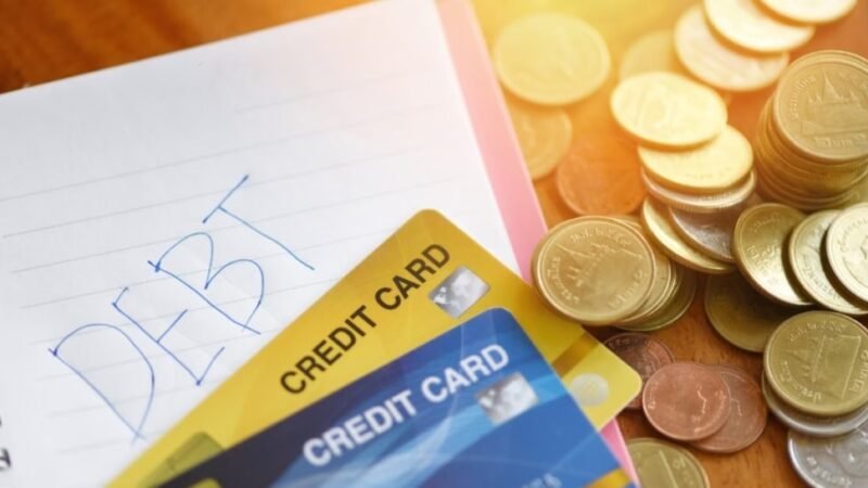 Bancos digitais ampliam procura por crédito entre 15 milhões de inadimplentes no Brasil